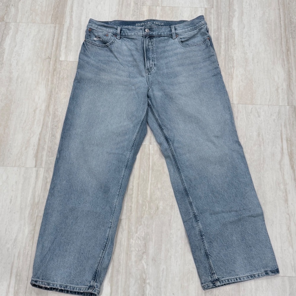 American Eagle Ex-Boyfriend Jeans Light Wash Strigid Size 16 Regular
